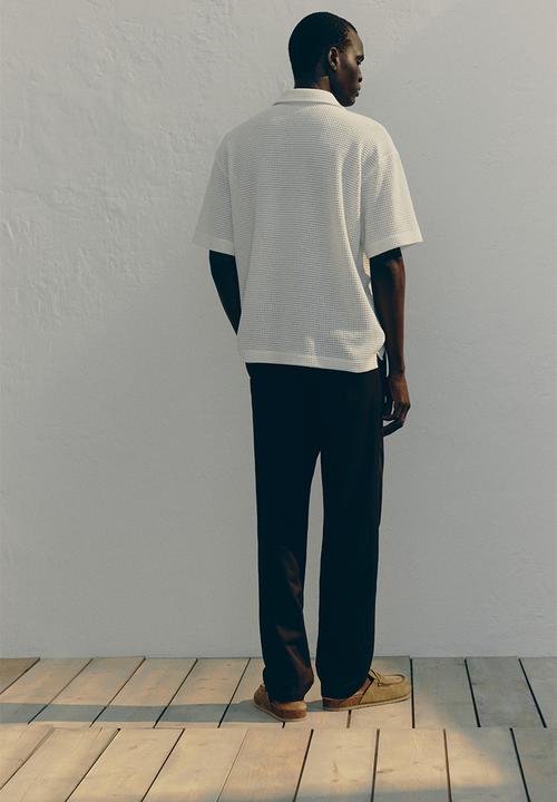 H&M - Loose fit waffled polo shirt - crean