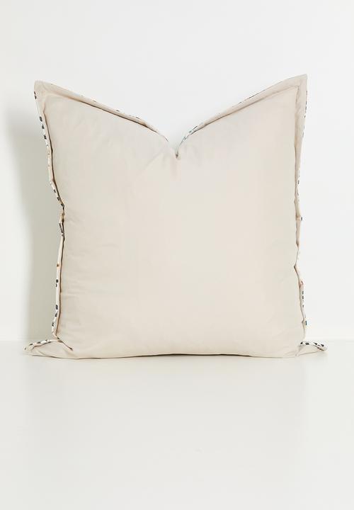Grey Gardens - Dorchester Cushion Cover - multi