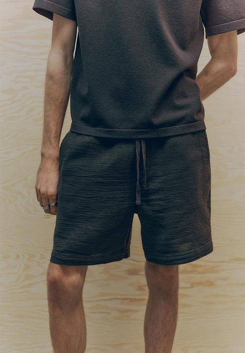 H&M - Regular fit woven shorts - dark brown