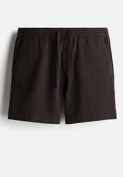 H&M - Regular fit woven shorts - dark brown