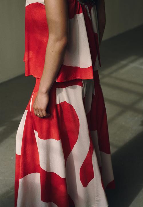 H&M - Circular cotton skirt - red/patterned