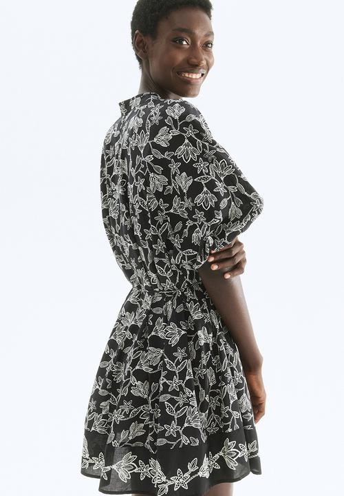 H&M - Tie-belt dress - black/floral 