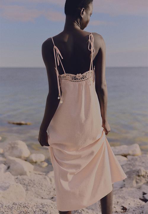 H&M - Broderie anglaise tie-strap dress - powder pink 