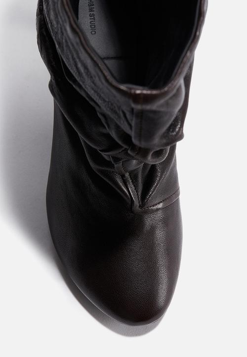 H&M - H&M Studio: Heeled leather boots - dark brown