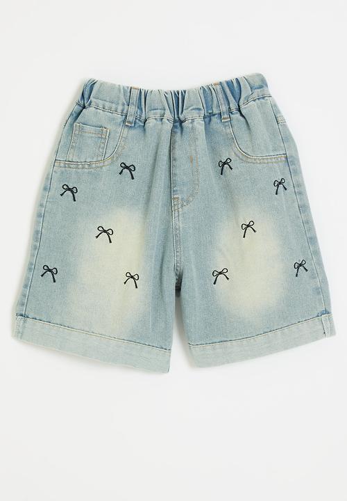 Pop Candy - Embroidered bow turn up shorts - light blue