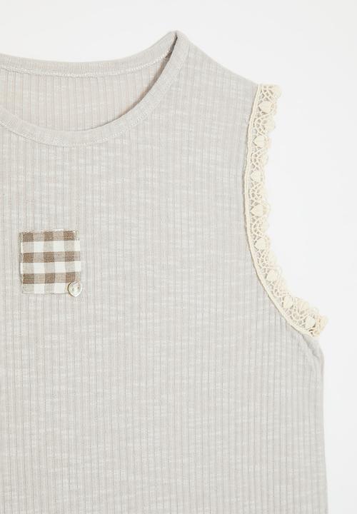 Pop Candy - Lace crochet armhole tank top - light grey