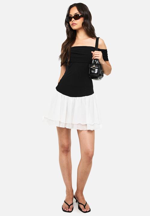 boohoo - Bardot chiffon mix mini dress - black