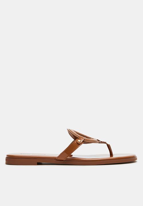 Steve Madden - Kade t-bar - tan patent