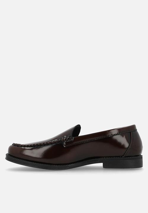 PC - Brushed Hi - shine loafer  - tan