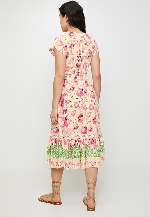 Stella Morgan - Cap flutter sleeve floral print midid dress with ladder lace detail  - pink multi floral