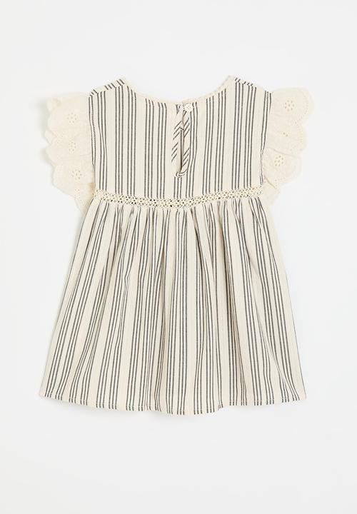 Pop Candy - Frilled anglaise sleeve top - off white/ black stripes