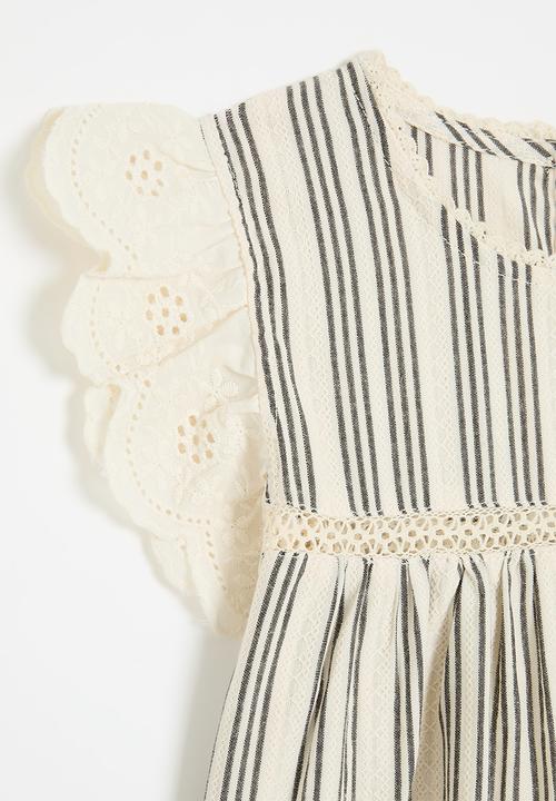 Pop Candy - Frilled anglaise sleeve top - off white/ black stripes