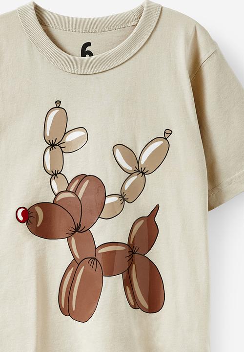 Cotton On - Jonny short sleeve graphic print tee - rainy day/balloon rudolph