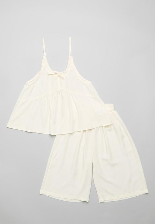 Pop Candy - Gathered shoulder tie top with wide leg capri pants - cream