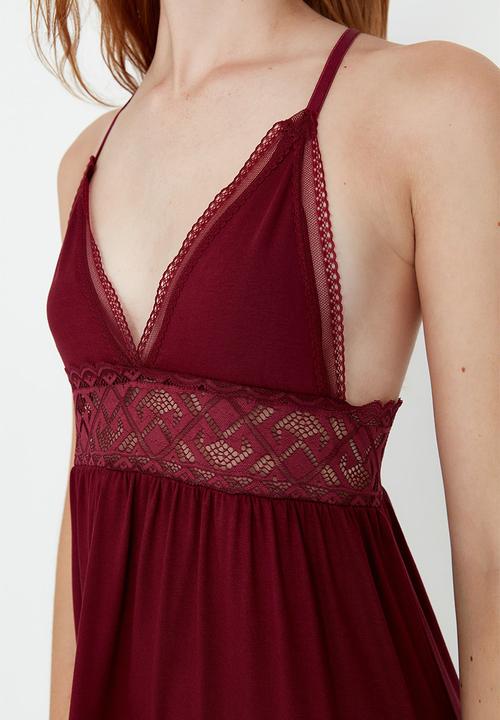 Trendyol - Viscose lace nightgown - bordeaux