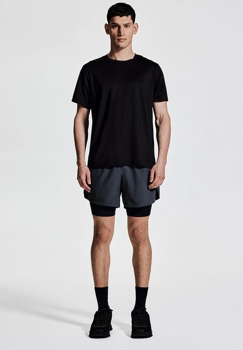 H&M - Regular fit sports top with drymove™ - black