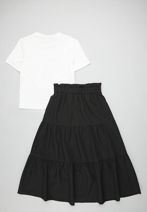 Pop Candy - Ruffled bow applique tee with gypsy skirt - white/black