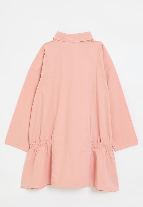 Pop Candy - Collared dress with shirred detail - dusty pink