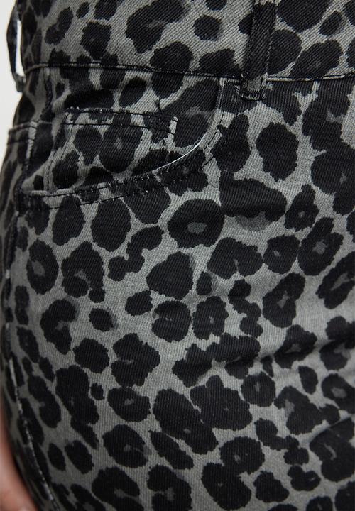 Trendyol - Plus size high waist leopard print jeans - anthracite