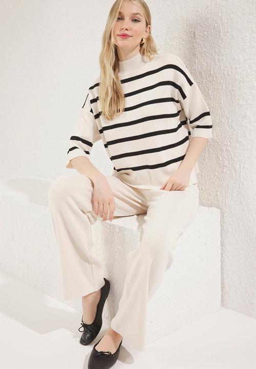 Trendyol - Wide Fit Striped Basic Knitwear Bottom-Top Set - Ecru