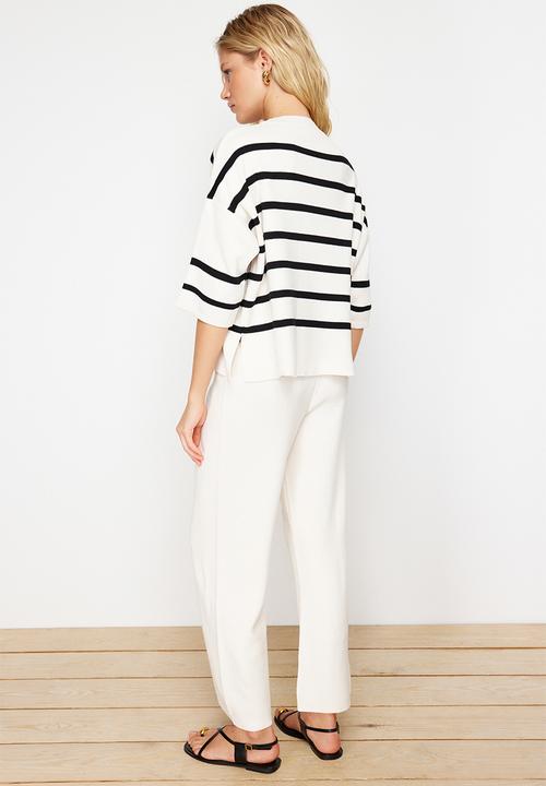 Trendyol - Wide Fit Striped Basic Knitwear Bottom-Top Set - Ecru