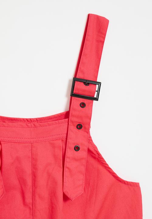 Pop Candy - Short dungarees with adjustable buckle strap - dark pink