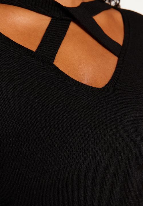 Trendyol - Plus size cut out sweater - black