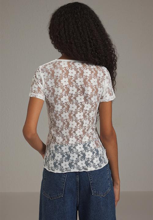 Trendyol - Lace V-Neck Button Up Top- Ecru