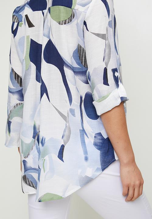 Stella Morgan - Johnny Collar V-Neck Scoop Hem Blouse - Blue