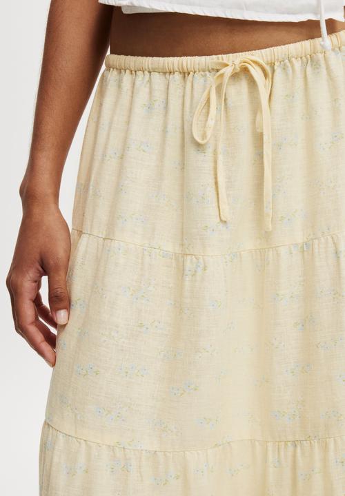Cotton On - Haven multi tiered maxi skirt - nellie floral vanilla glow