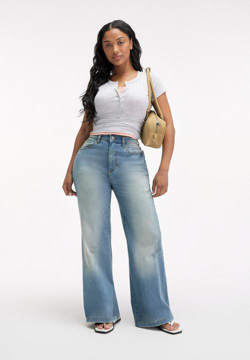 Cotton On - Curvy Stretch Wide Jean - Delusion Blue