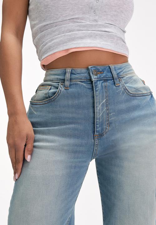 Cotton On - Curvy Stretch Wide Jean - Delusion Blue