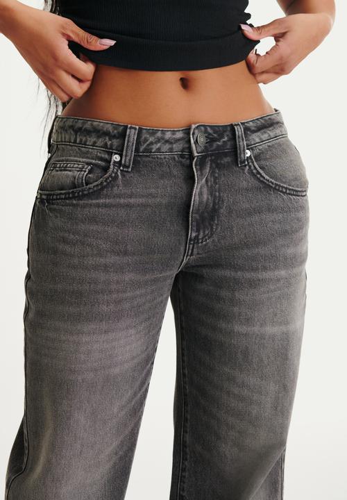 Cotton On - Curvy low rise straight jean - domino black