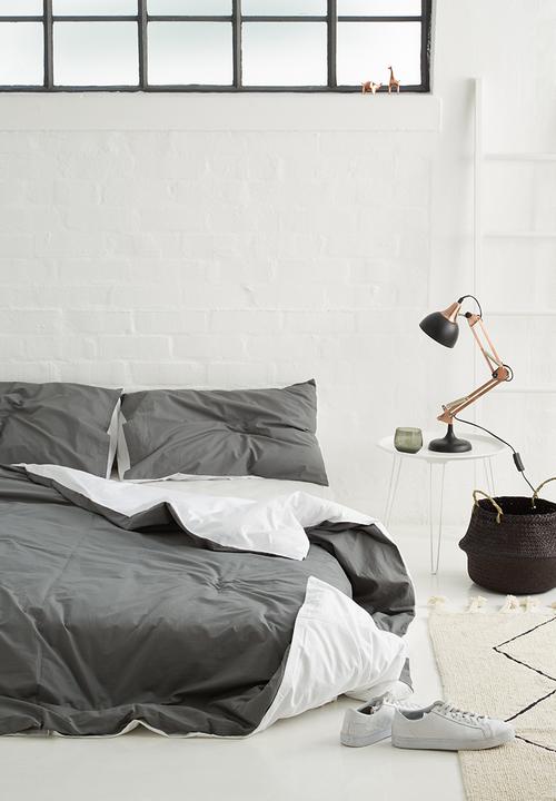 Sixth Floor - Reversible duvet set