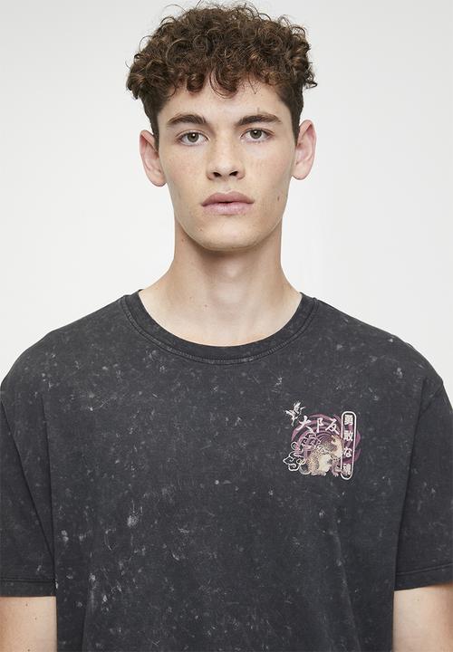 Brave Soul - Oversized Crew Neck T-Shirt  - Jet Black Acid Wash/Multi Colour Print