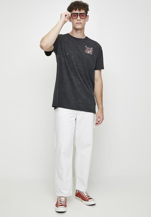 Brave Soul - Oversized Crew Neck T-Shirt  - Jet Black Acid Wash/Multi Colour Print