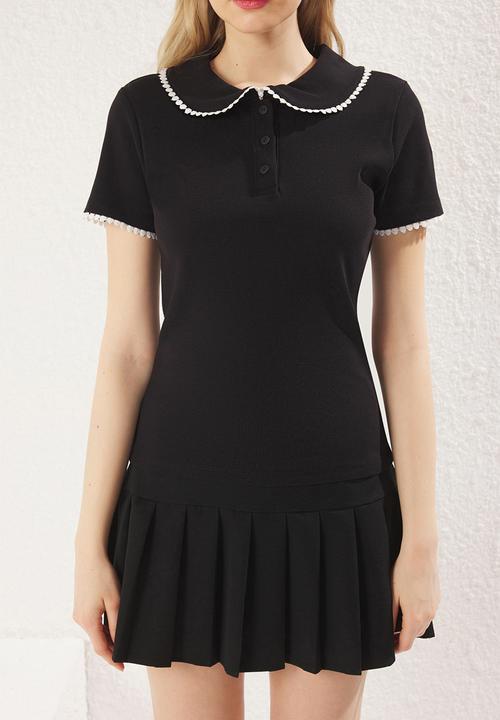 Trendyol - Button-Fitting Stretchy Ribbed Knitted Blouse - Black