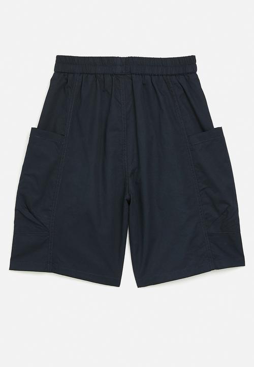 Pop Candy - Panelled shorts with large inverted pleat pockets - oxford blue