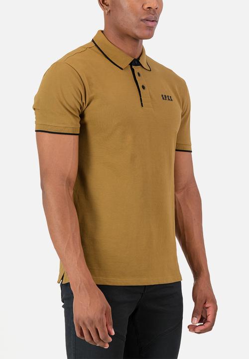 S.P.C.C - Amos Golfer  - Slimline Fit Signature Polos Medallion - Mustard