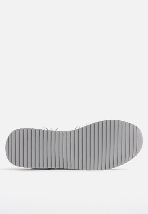 S.P.C.C - Regiment Runners - Optical White