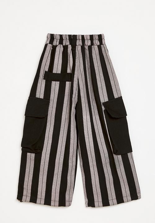 Pop Candy - Cargo-style wide leg pants - grey/black stripe