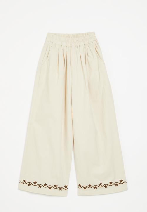 Pop Candy - Embroidered floral motif pants - cream
