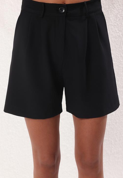 Trendyol - Halter Neck Vest and Shorts Woven Underlay Suit Set - Black