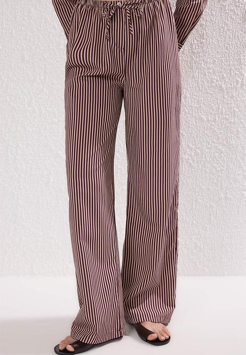 Trendyol - Striped Woven Button Closure Shirt Pants Bottom-Top Suit Set - Bordeaux