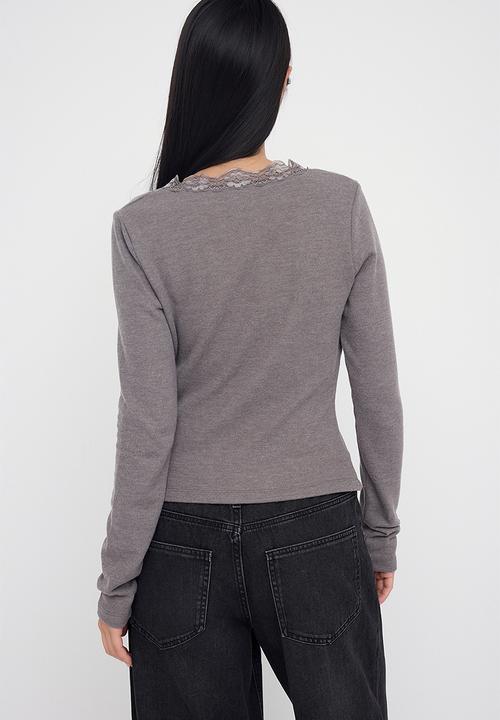 Trendyol - Fitted/Slim Fit Lace Detail Brushed Ribbed Stretch Knit Blouse - Grey