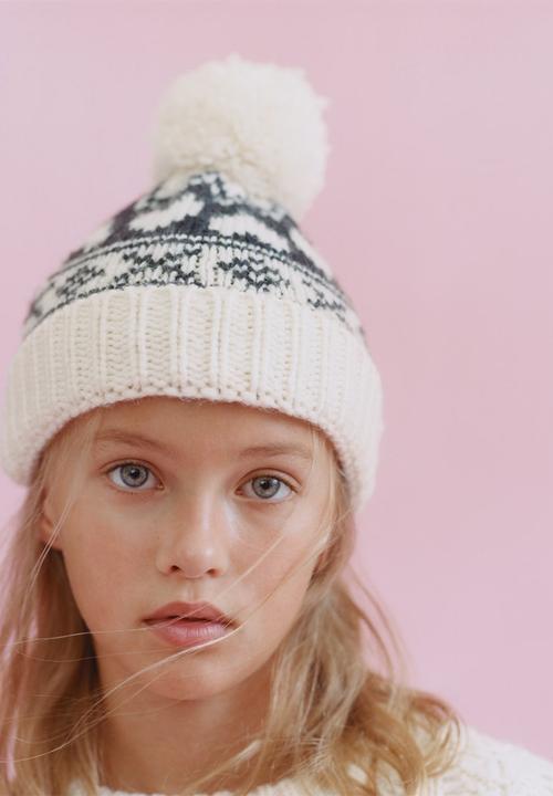 MANGO - Beanie heart - Light Beige