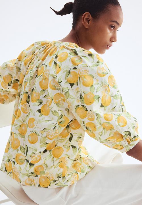 H&M - Balloon-sleeved poplin blouse - white lemons