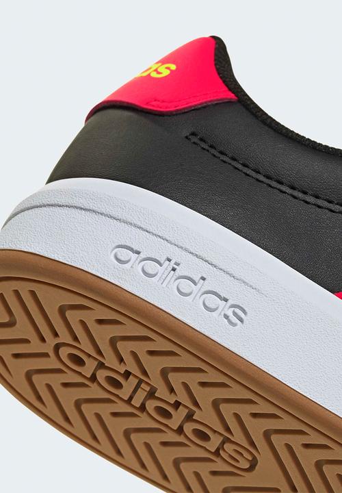 adidas Performance - Grand Court 3.0 J - Core Black/Lucid Red/Lucid Lemon