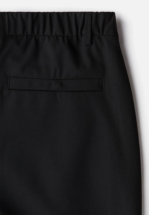 H&M - Slim fit trousers - black