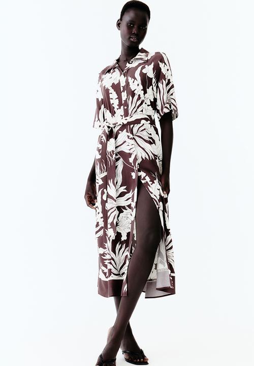 H&M - Tie-belt shirt dress - dark brown floral 